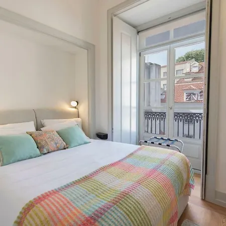 Unique 2 Bdr River View Baixa Alfama C リスボン