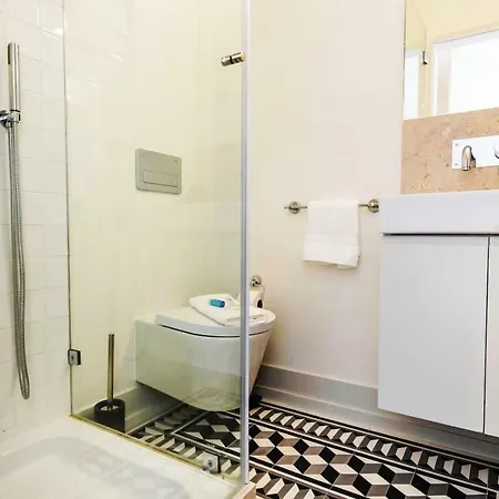 Unique 2 Bdr River View Baixa Alfama C Apartament