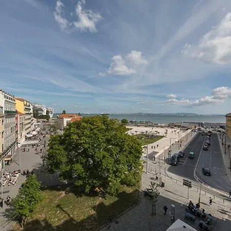 Unique 2 Bdr River View Baixa Alfama C